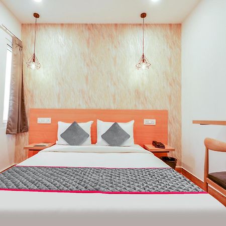Townhouse Casa Grand Hotel Hyderabad Eksteriør billede