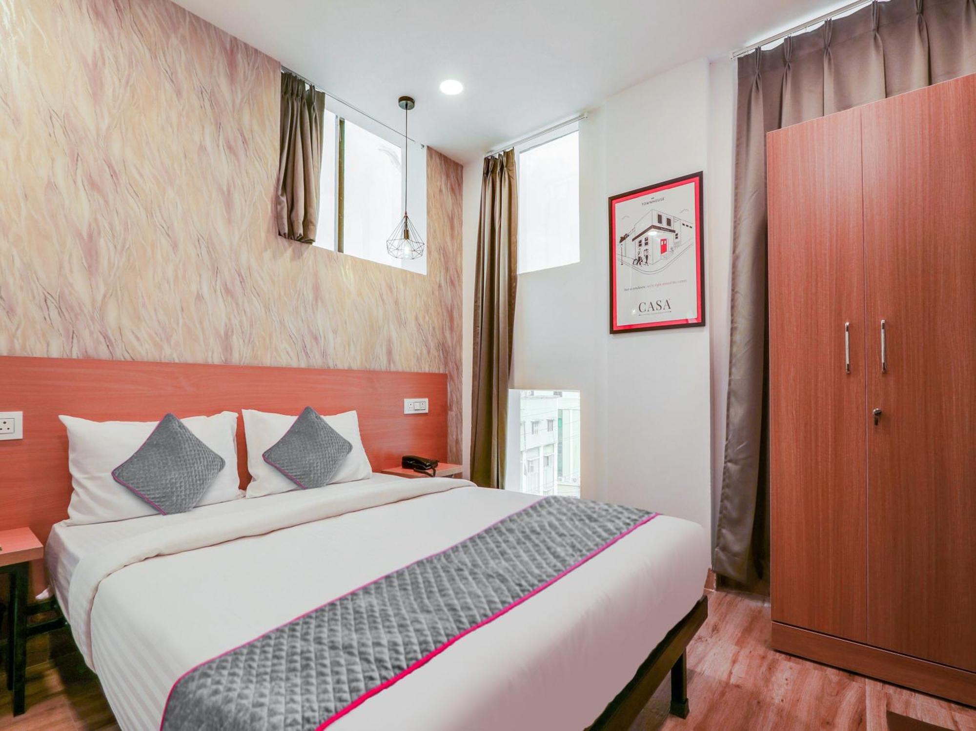 Townhouse Casa Grand Hotel Hyderabad Eksteriør billede