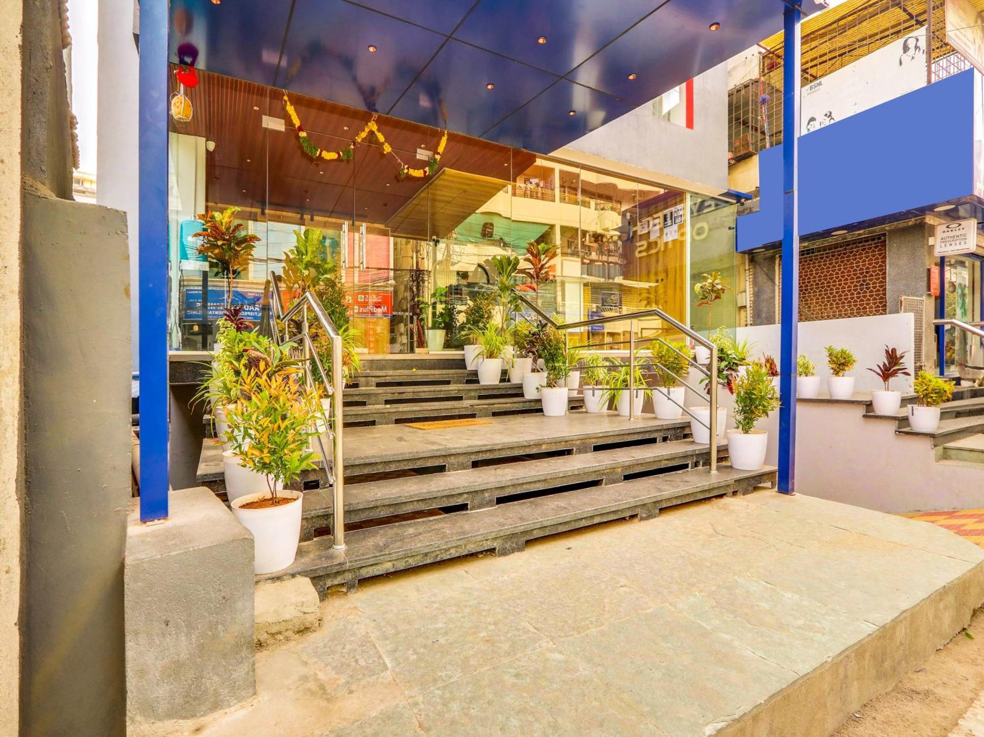 Townhouse Casa Grand Hotel Hyderabad Eksteriør billede